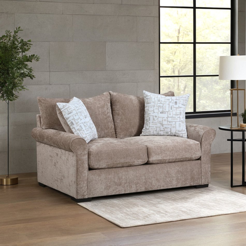 Nadia Loveseat