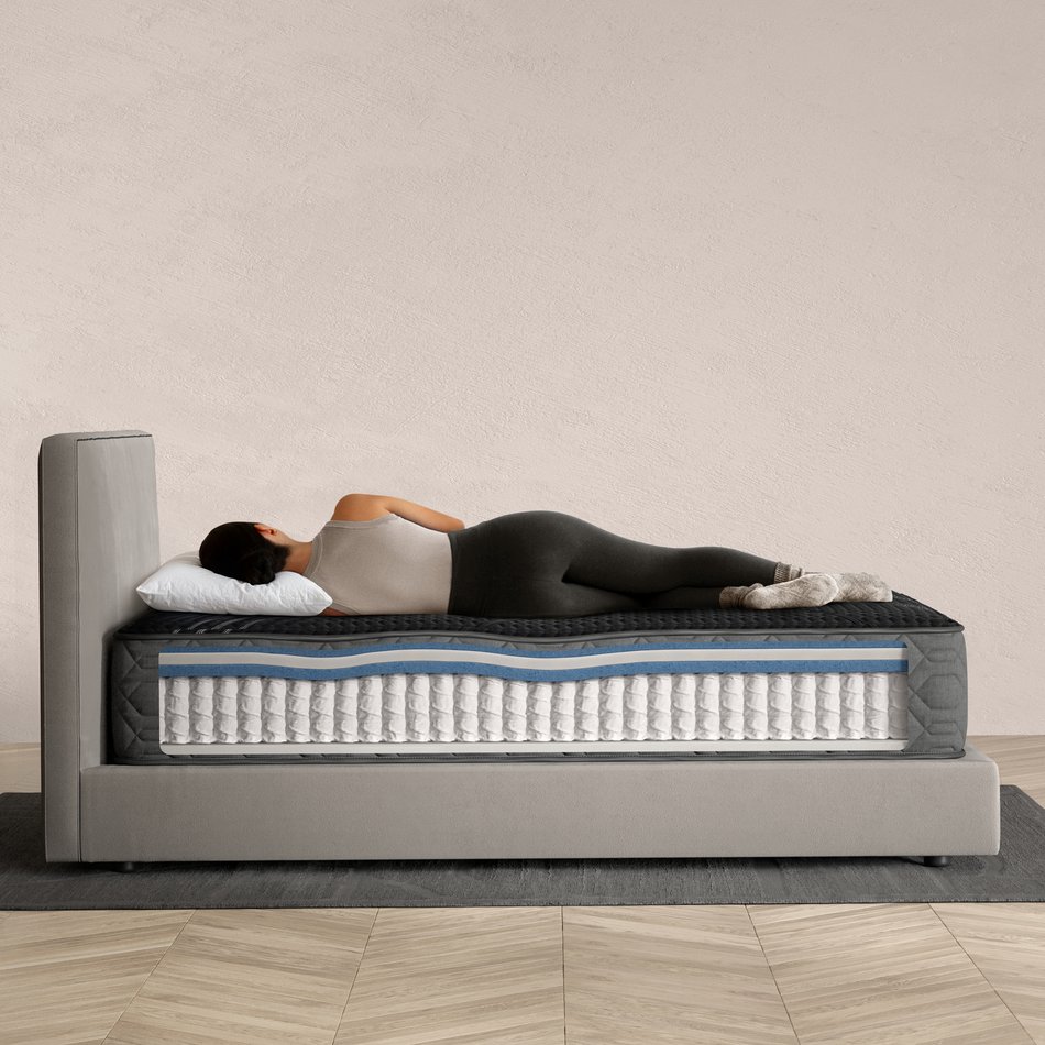 Beautyrest Black Hybrid Series One Hybrid Medium Split King Mattress