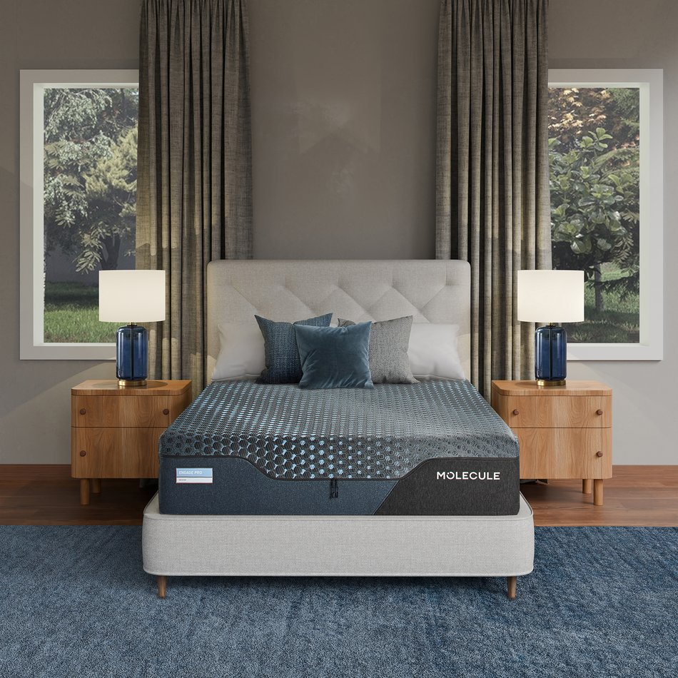 Molecule Engage Pro Medium Medium Queen Mattress